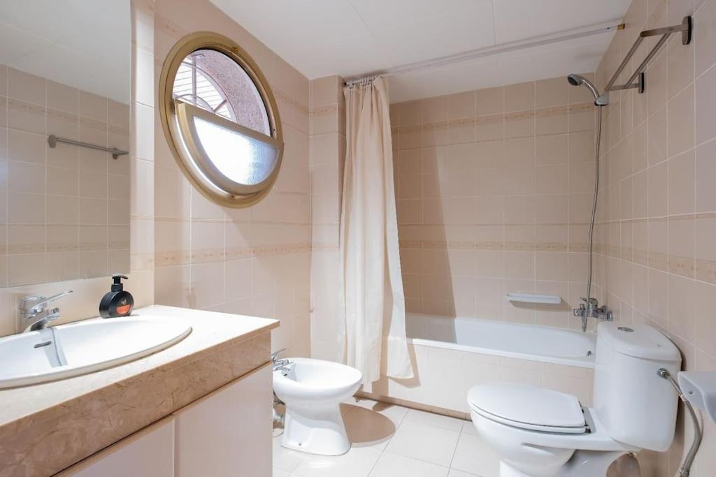 Apartamento En Salou Con 3 Piscinas Junto A Port Aventura Εξωτερικό φωτογραφία