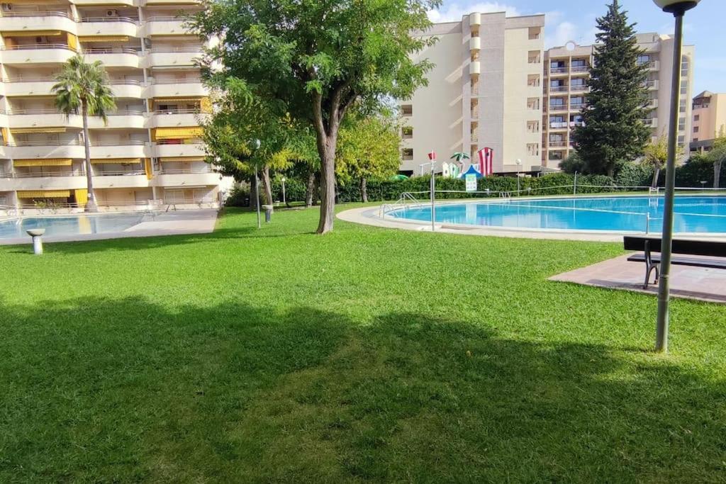 Apartamento En Salou Con 3 Piscinas Junto A Port Aventura Εξωτερικό φωτογραφία